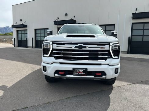 Used 2024 Chevrolet Silverado 3500 LTZ w/ LTZ Plus Package AWD/4WD image 4