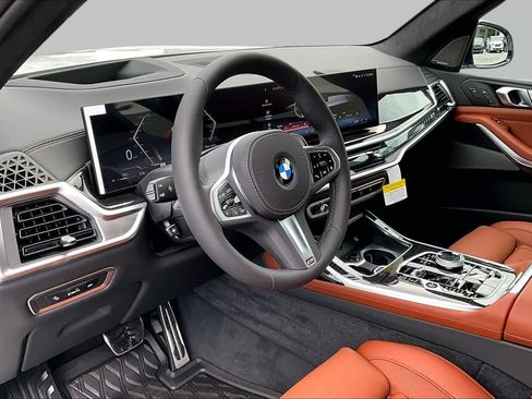 New 2027 BMW X7 xDrive40i w/ Executive Package AWD/4WD image 8
