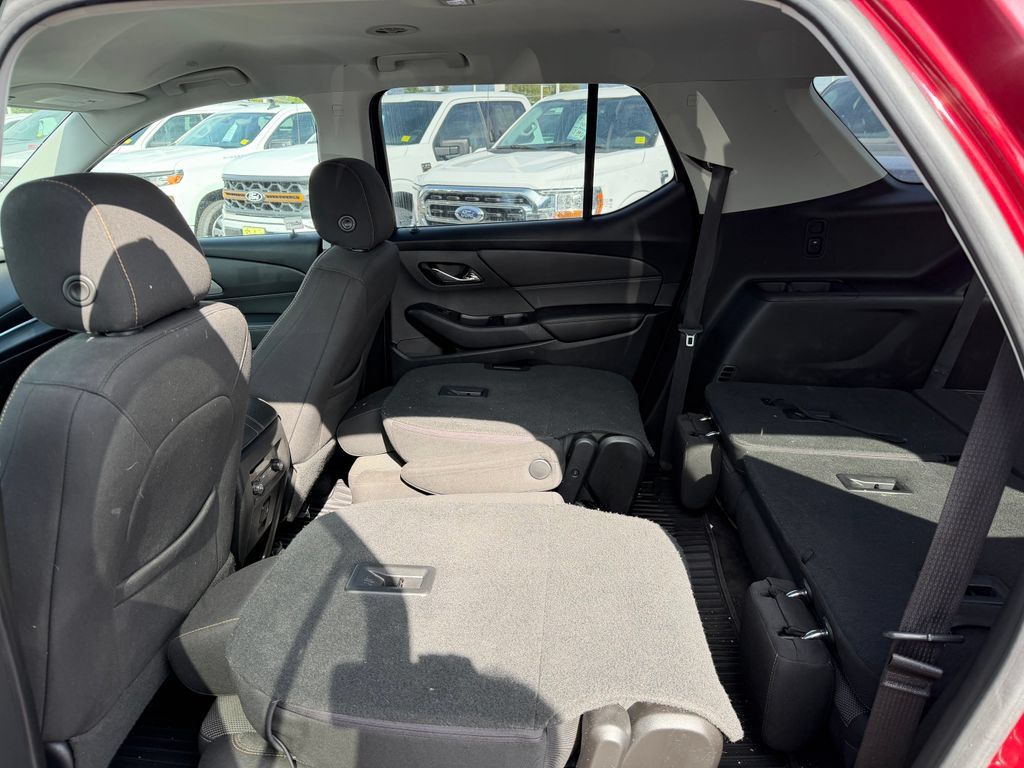 Used 2020 Chevrolet Traverse LT AWD/4WD image 5