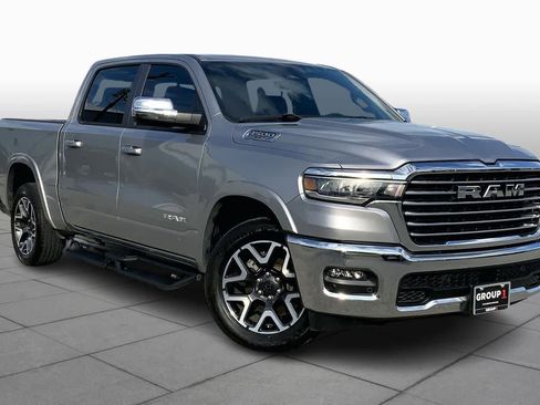 Used 2025 RAM 1500 Laramie image 3