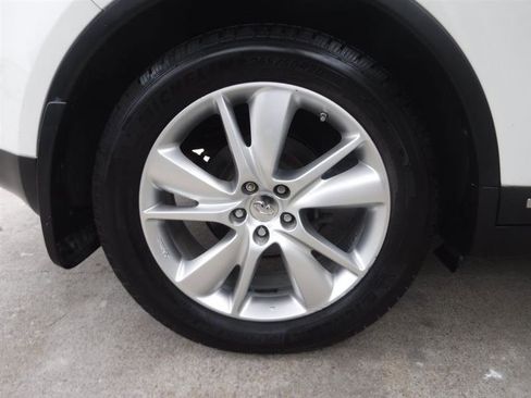 Used 2012 INFINITI FX35 AWD w/ Premium Pkg image 19