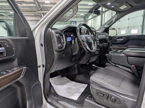 Used 2021 Chevrolet Silverado 1500 LT image 12
