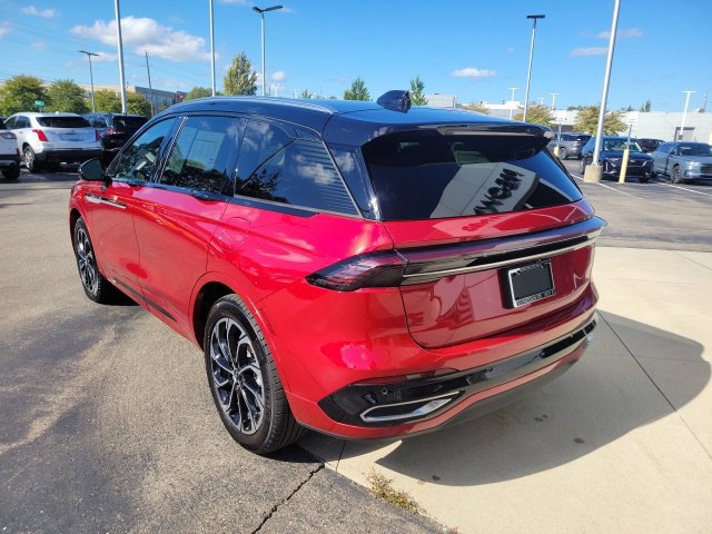 Certified 2025 Lincoln Nautilus Reserve AWD/4WD image 13