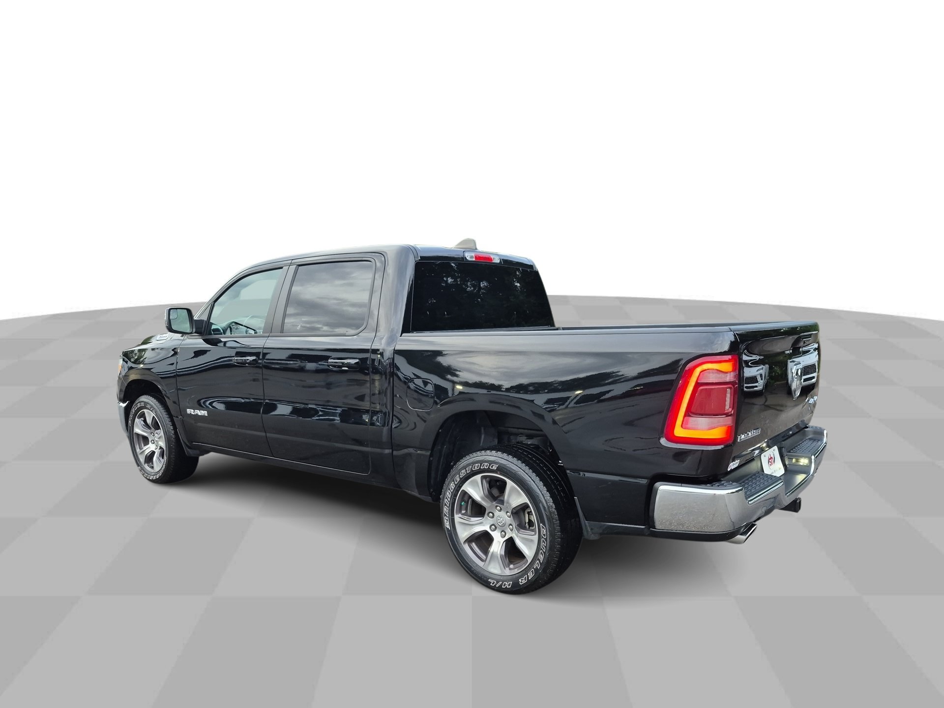 Used 2023 RAM 1500 Laramie AWD/4WD image 7