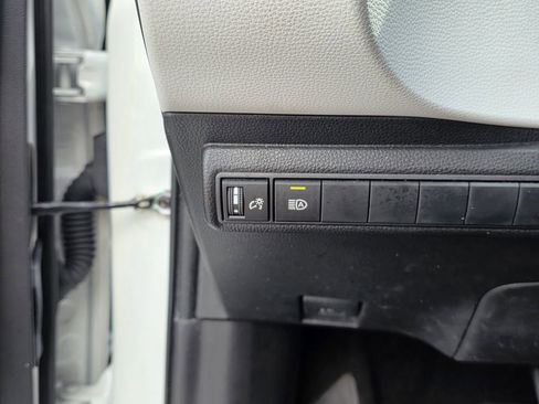 Used 2022 Toyota Corolla XSE FWD image 22