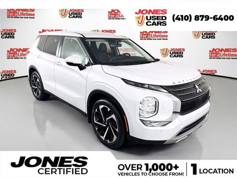 Used 2024 Mitsubishi Outlander SE Black Edition AWD/4WD image 1