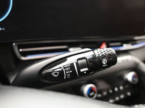 Certified 2022 Hyundai Elantra Limited image 22