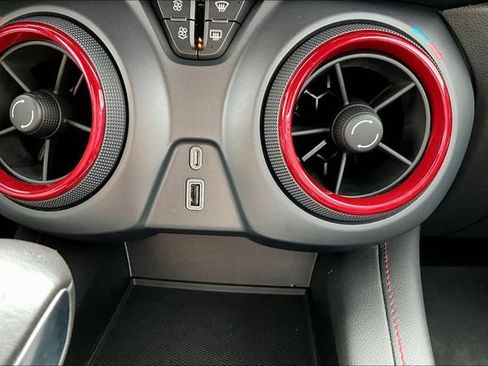 Used 2021 Chevrolet Blazer RS w/ LPO, Floor Liner Package AWD/4WD image 15