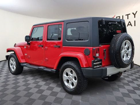 Used 2014 Jeep Wrangler Unlimited Sahara w/ Connectivity Group AWD/4WD image 6