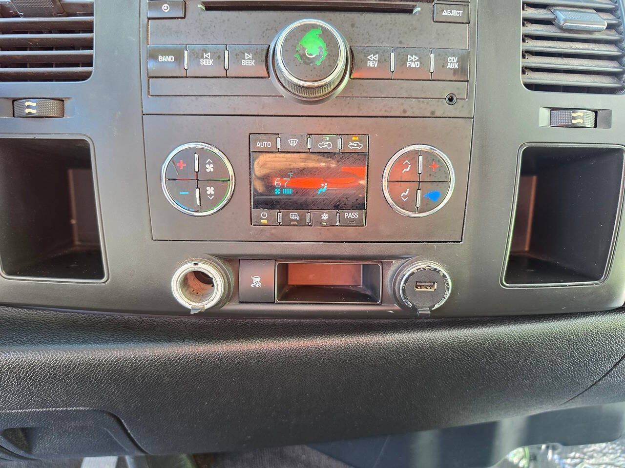Used 2011 Chevrolet Silverado 1500 LT w/ All-Star Edition RWD image 30