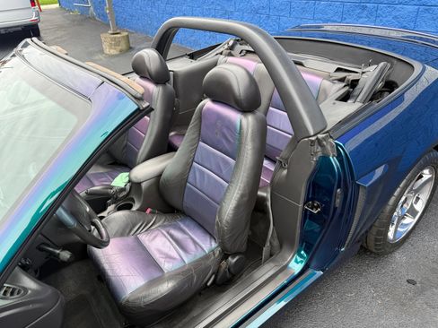 Used 2004 Ford Mustang Cobra RWD image 8