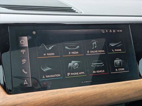 Used 2024 Audi e-tron GT Premium Plus image 13