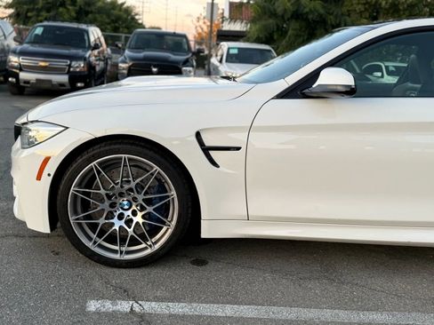 Used 2017 BMW M4 Coupe image 9