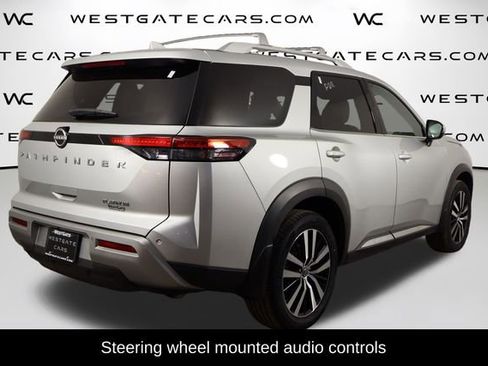 Used 2024 Nissan Pathfinder Platinum w/ Cargo Package image 8