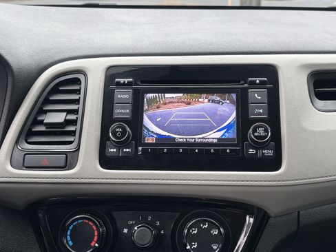 Certified 2018 Honda HR-V LX image 25