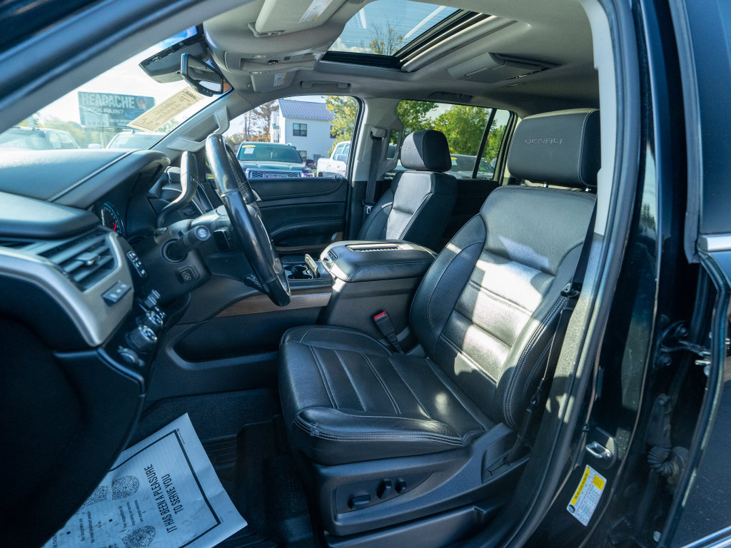Used 2019 GMC Yukon XL Denali w/ Denali Ultimate Package AWD/4WD image 26