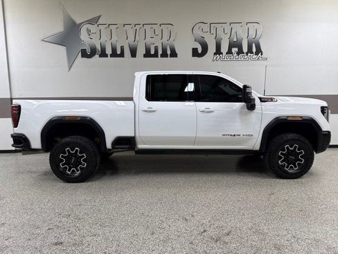 Used 2024 GMC Sierra 2500 AT4X image 54