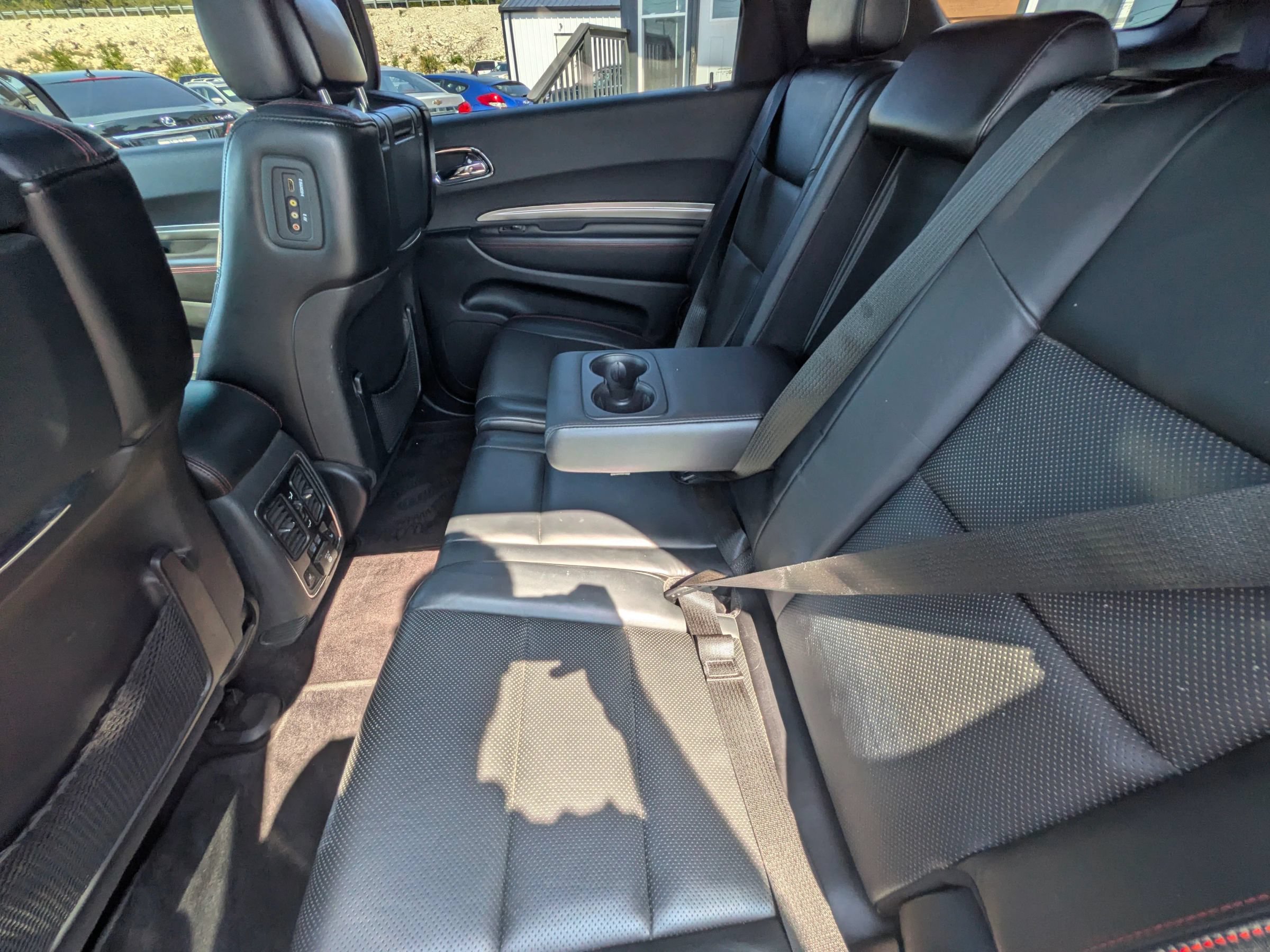 Used 2016 Dodge Durango R/T w/ Technology Group AWD/4WD image 40