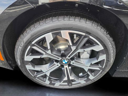New 2026 BMW 330i xDrive Sedan w/ Premium Package AWD/4WD image 9