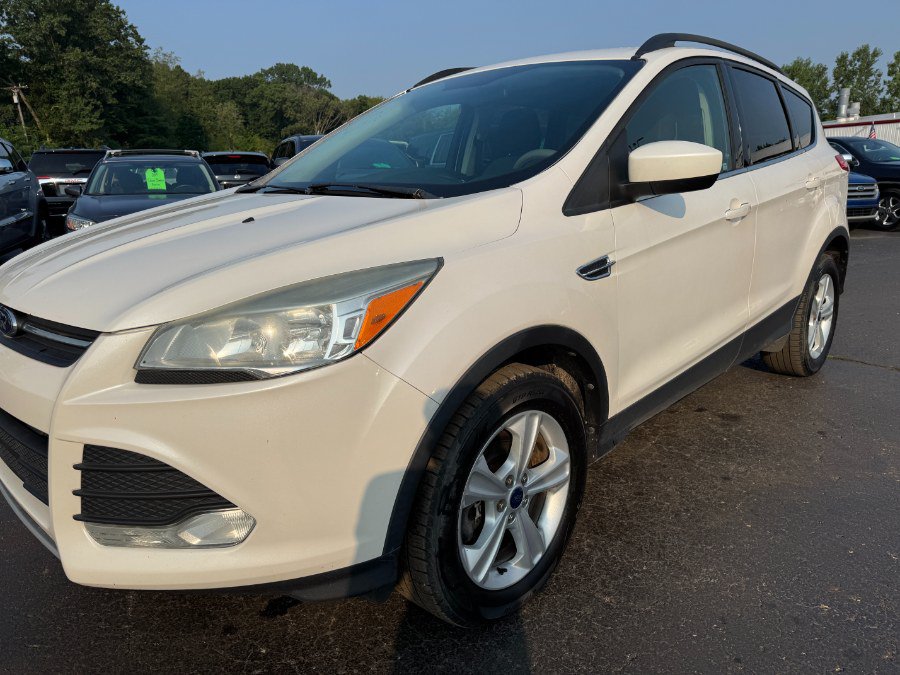 Used 2014 Ford Escape SE w/ Equipment Group 201A AWD/4WD image 9
