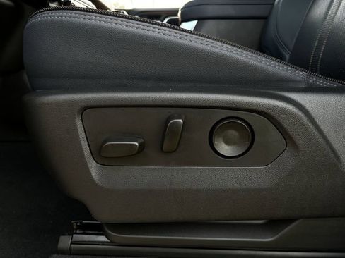 Used 2025 Chevrolet Silverado 1500 High Country AWD/4WD image 29