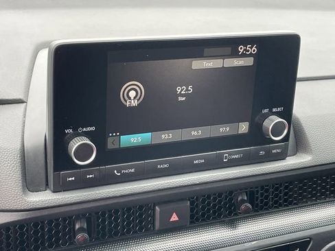 Used 2023 Honda CR-V Sport image 17