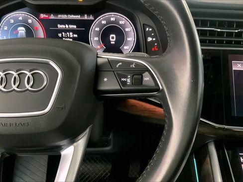 Used 2019 Audi Q8 Prestige AWD/4WD image 22