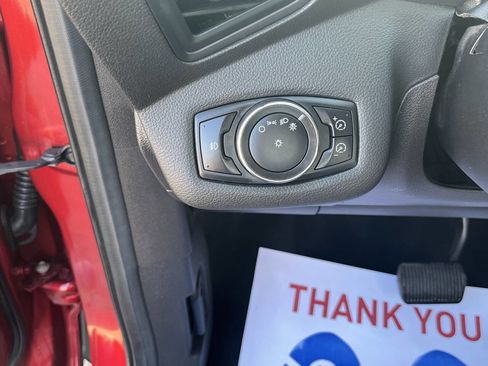 Used 2013 Ford Escape SE image 25