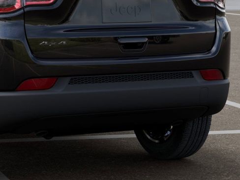 New 2026 Jeep Compass Latitude AWD/4WD image 13