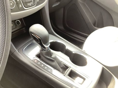 Used 2024 Chevrolet Equinox LS w/ LS Convenience Package FWD image 23