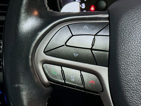 Used 2019 Jeep Grand Cherokee Limited X image 32