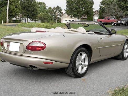 Used 1999 Jaguar XK8 Convertible image 8