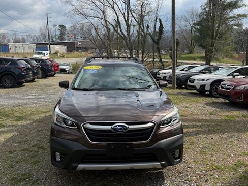 Used 2020 Subaru Outback Limited image 9