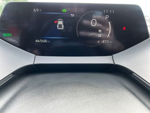 Used 2024 Toyota Prius LE FWD image 13