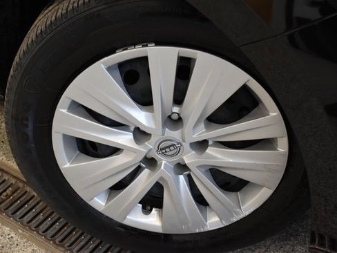 Used 2025 Nissan Sentra S image 14