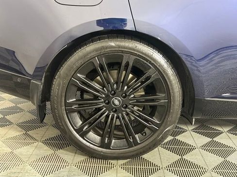 Used 2023 Land Rover Range Rover SE image 12