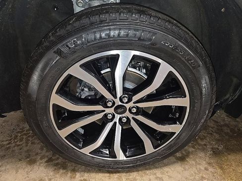 Used 2023 Ford Explorer ST-Line image 38