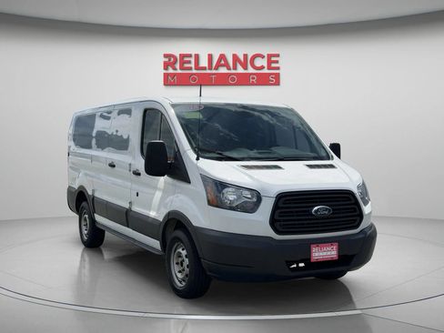 Used 2018 Ford Transit 250 130 Low Roof RWD image 11