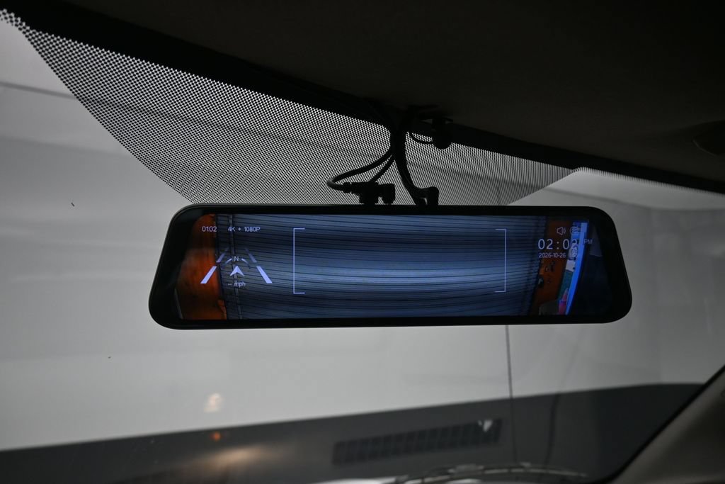 Used 2025 Chevrolet Express 2500 RWD image 22