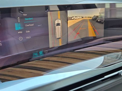 New 2026 Cadillac Escalade ESV Platinum Sport w/ LPO, ONYX Package image 20