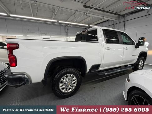 Used 2023 Chevrolet Silverado 2500 LT w/ Convenience Package AWD/4WD image 7