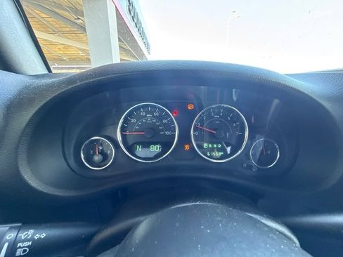 Used 2018 Jeep Wrangler Unlimited Sport w/ Quick Order Package 24W AWD/4WD image 20
