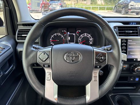 Used 2021 Toyota 4Runner SR5 image 14