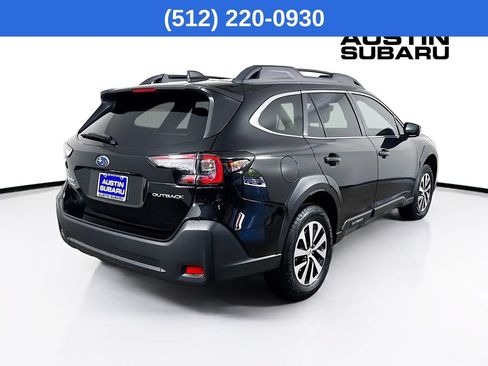 Used 2025 Subaru Outback Premium AWD/4WD image 8
