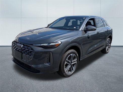 New 2025 Audi Q5 Premium w/ Convenience Package image 7