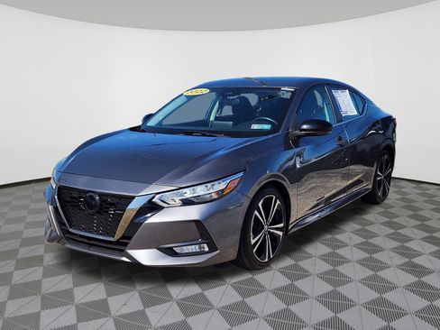 Used 2022 Nissan Sentra SR FWD image 2