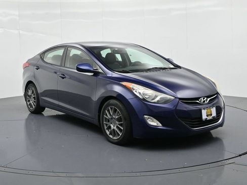 Used 2013 Hyundai Elantra GLS w/ Preferred Pkg FWD image 4