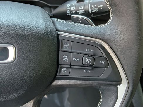 Used 2023 Jeep Grand Cherokee 4WD 4xe image 23
