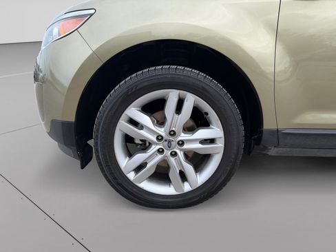 Used 2013 Ford Edge Limited FWD image 9