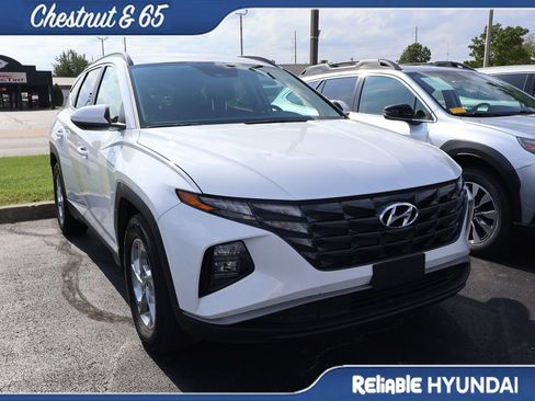 Used 2024 Hyundai Tucson SEL FWD image 2